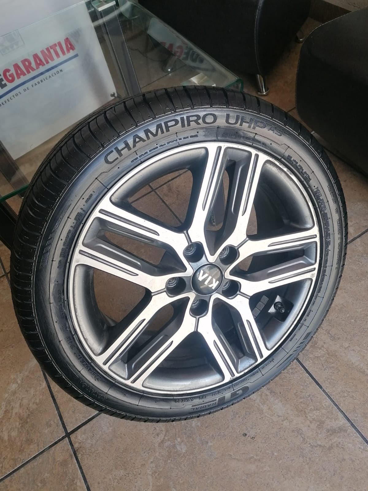 GT Radial Champiro UHP