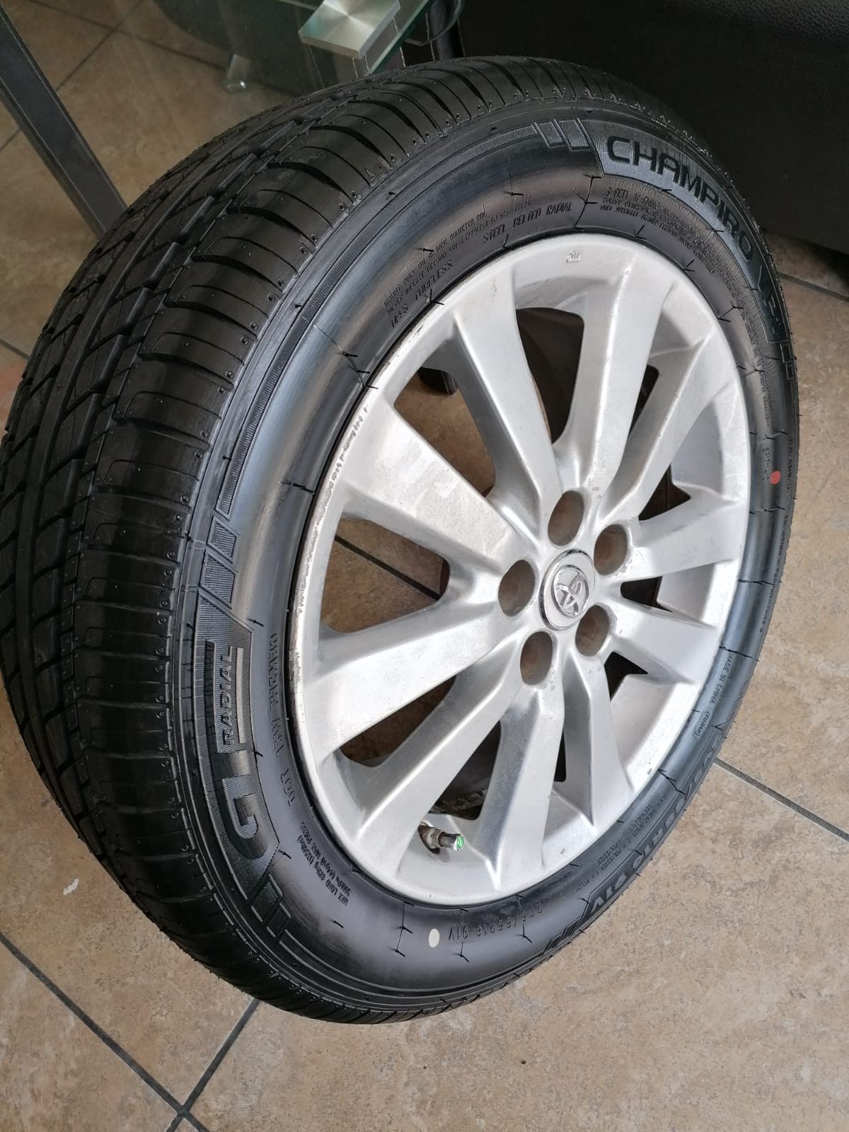 GT Radial Champiro VP1